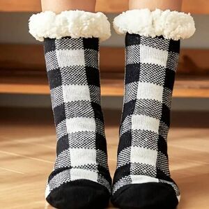 Winter Fleece Black White Plaid Non Skid Socks -I